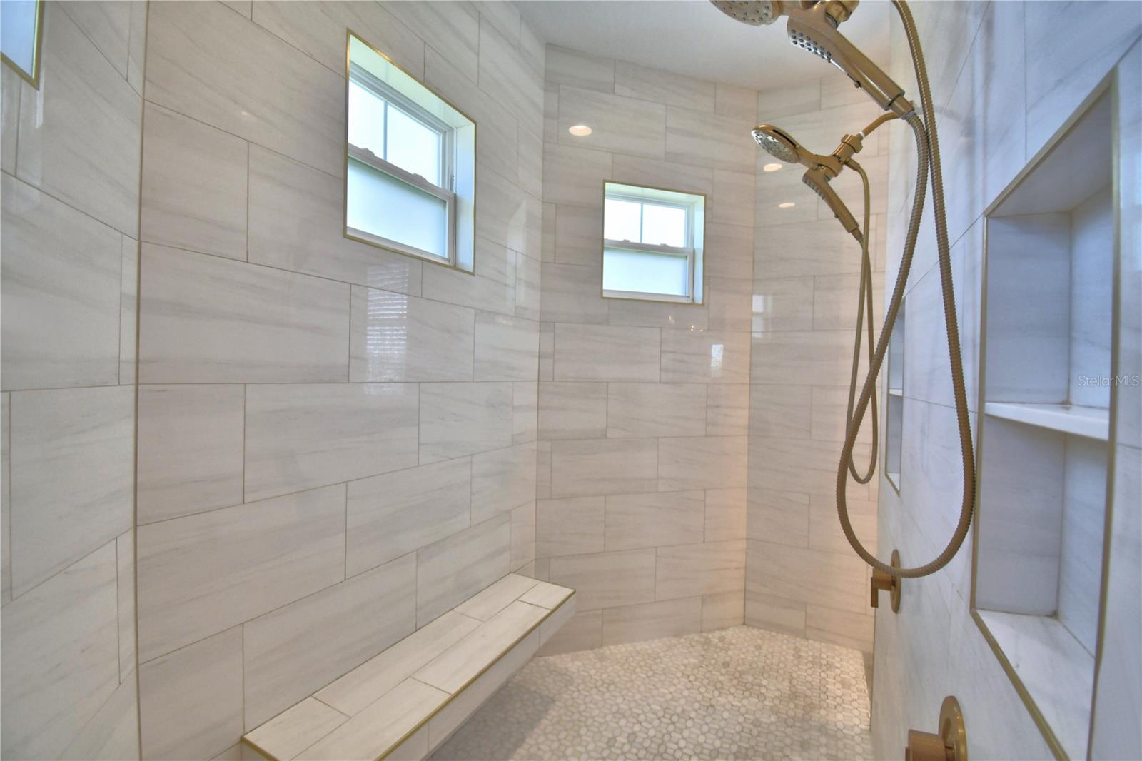 203 SPRING AZURE DR, LAKE ALFRED, FL, 33850