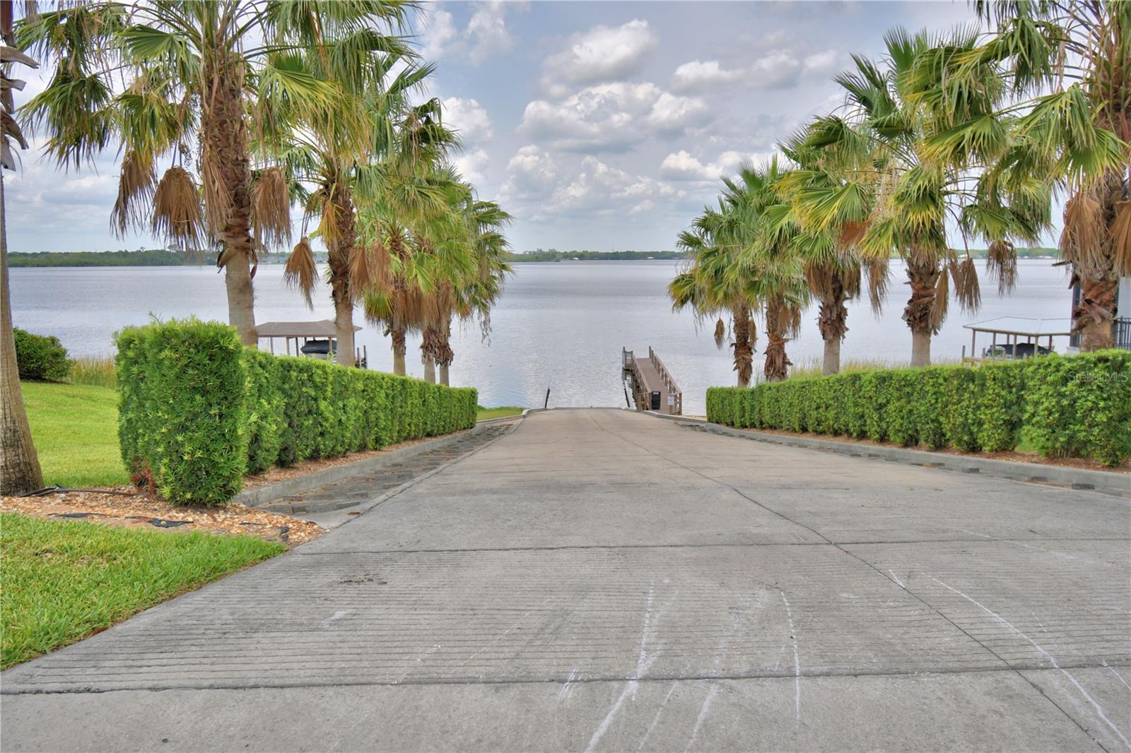 203 SPRING AZURE DR, LAKE ALFRED, FL, 33850