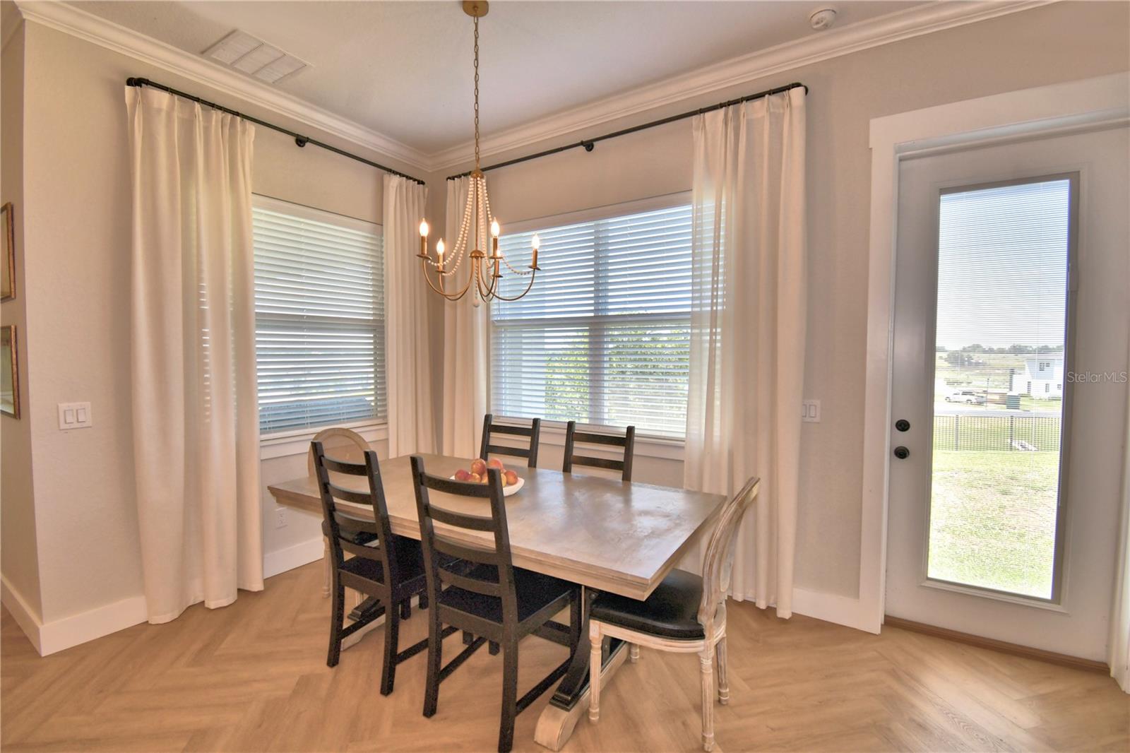 203 SPRING AZURE DR, LAKE ALFRED, FL, 33850