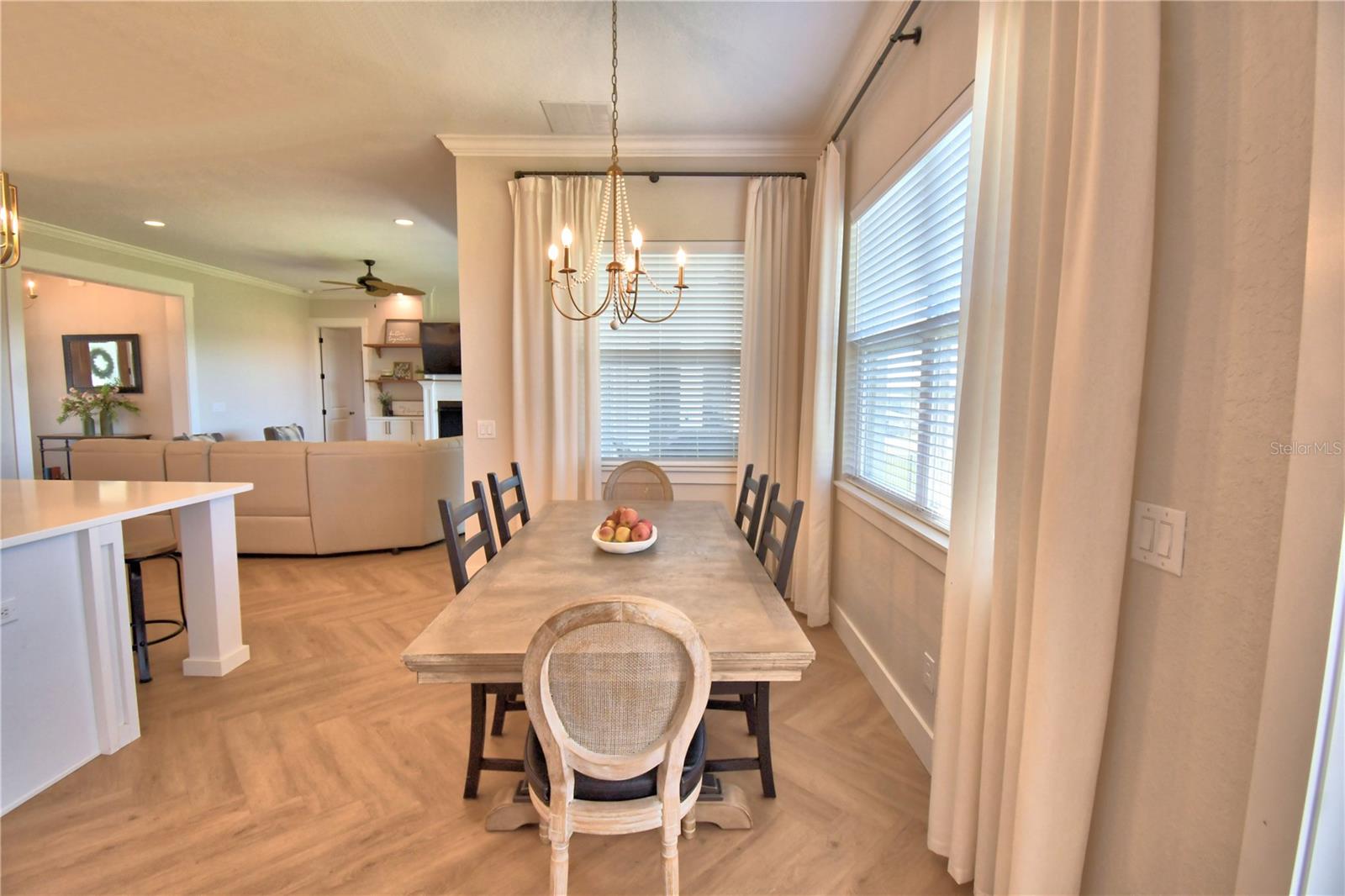 203 SPRING AZURE DR, LAKE ALFRED, FL, 33850