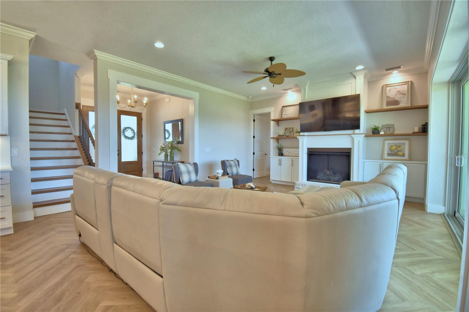 203 SPRING AZURE DR, LAKE ALFRED, FL, 33850