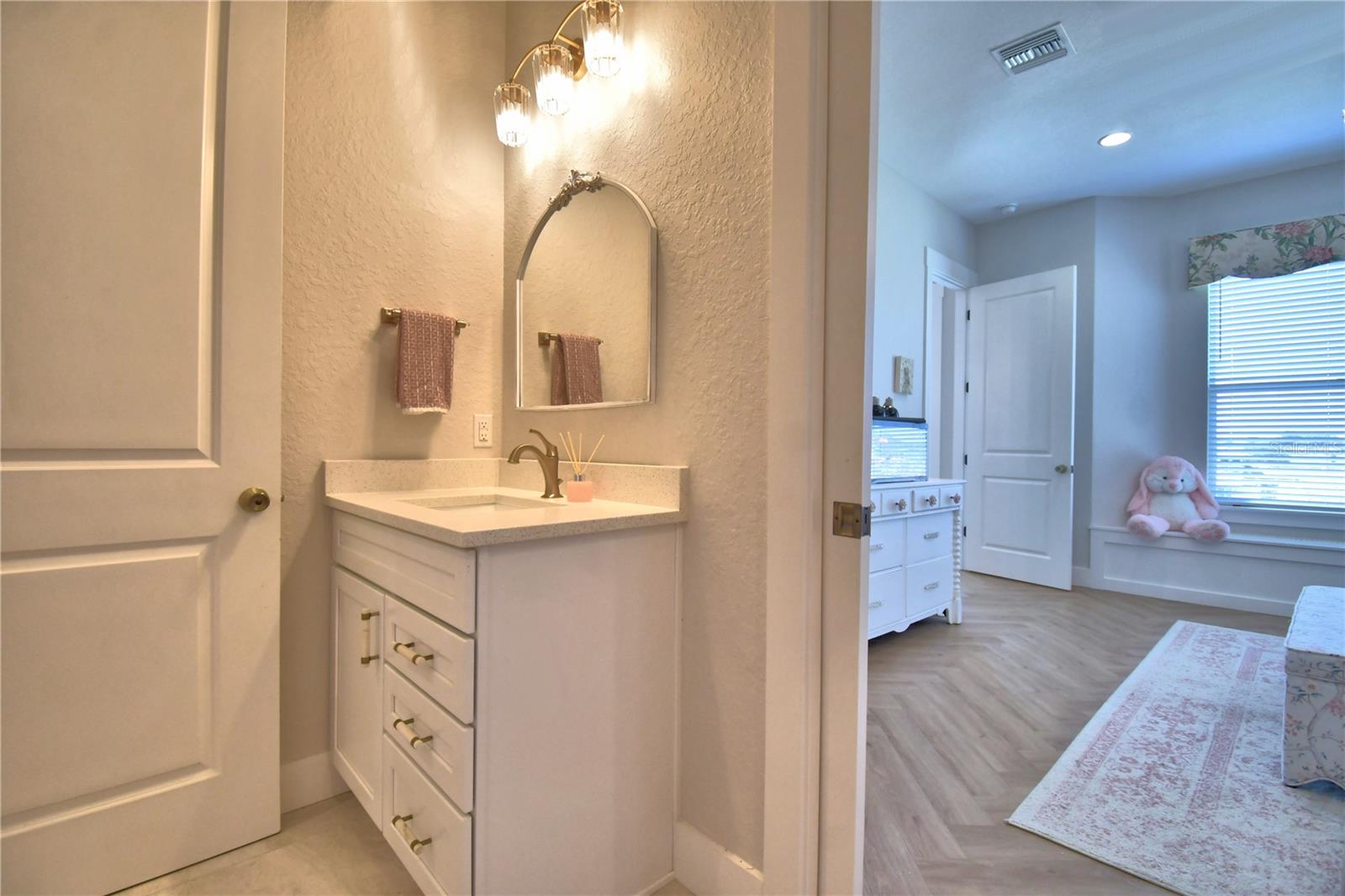 203 SPRING AZURE DR, LAKE ALFRED, FL, 33850