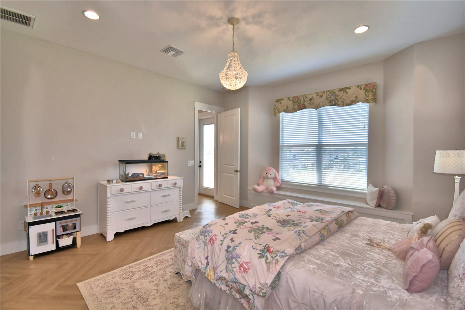 203 SPRING AZURE DR, LAKE ALFRED, FL, 33850