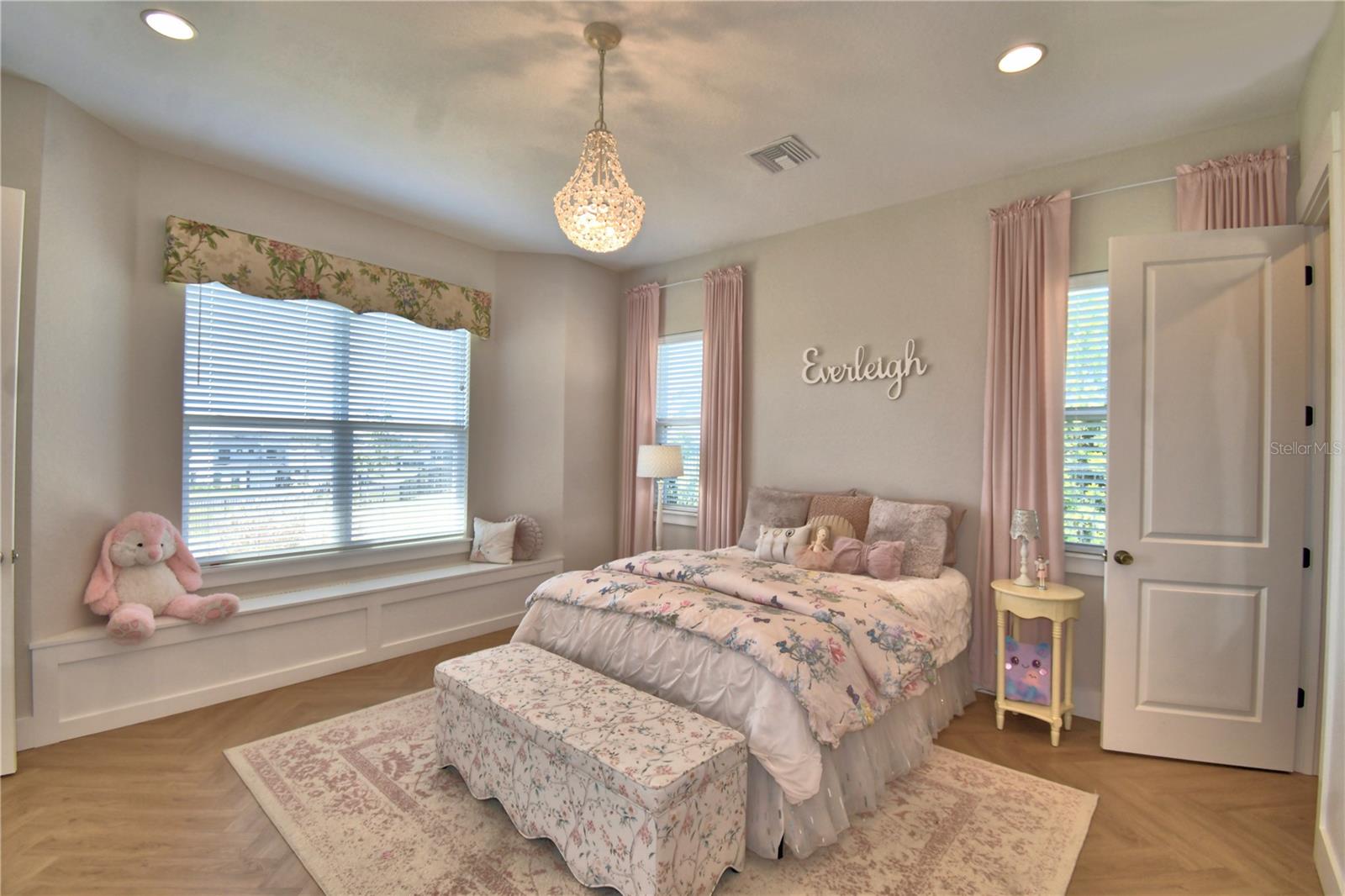 203 SPRING AZURE DR, LAKE ALFRED, FL, 33850