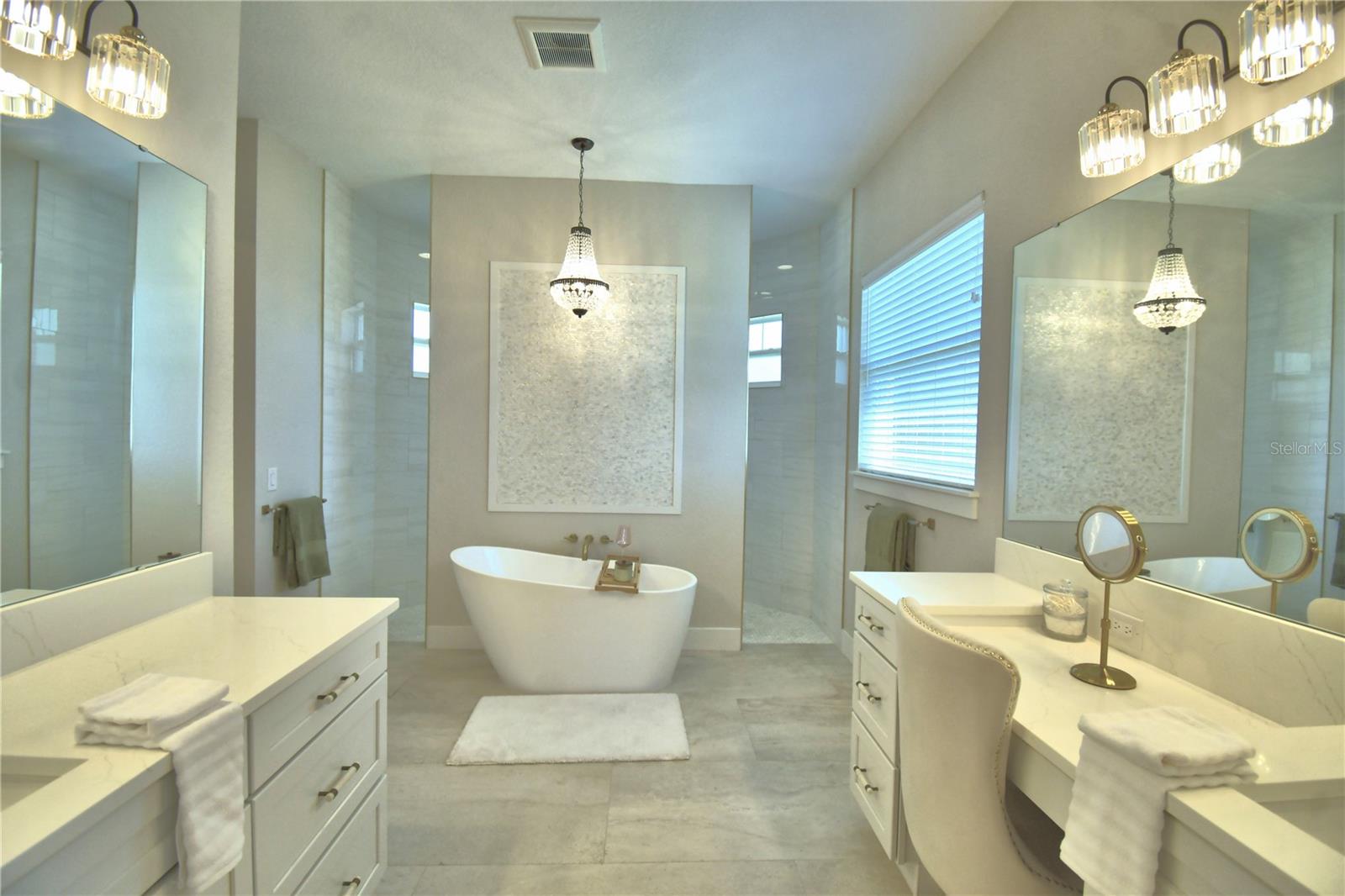 203 SPRING AZURE DR, LAKE ALFRED, FL, 33850