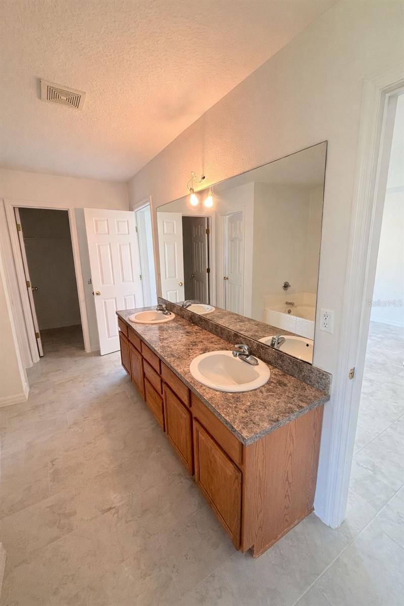 31 RUSSKIN LN, PALM COAST, FL, 32164