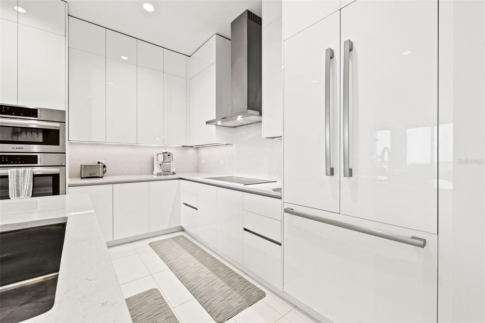 777 3RD AVE N #1701, ST PETERSBURG, FL, 33701