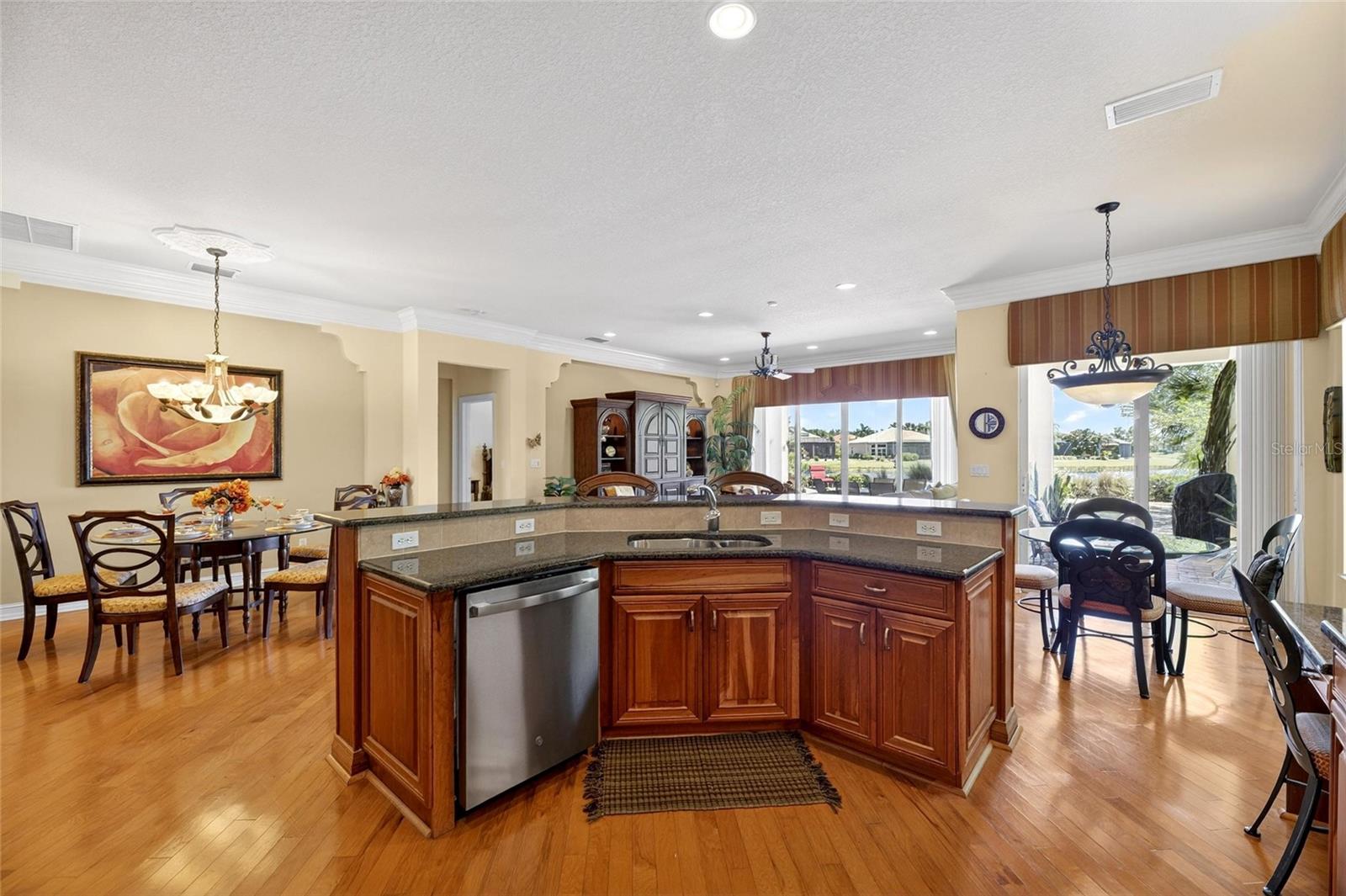 4922 SAPPHIRE SOUND DR, WIMAUMA, FL, 33598