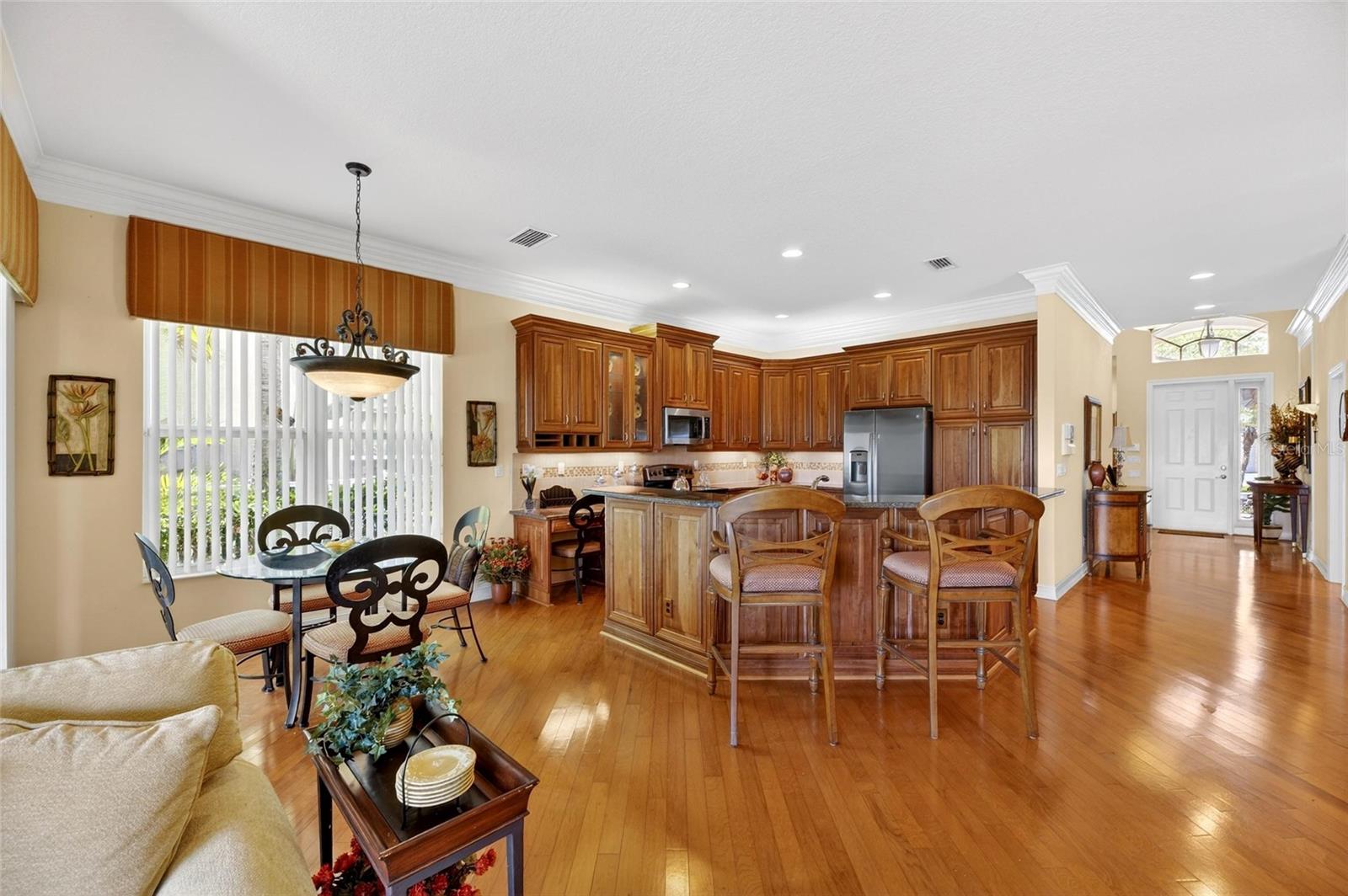 4922 SAPPHIRE SOUND DR, WIMAUMA, FL, 33598