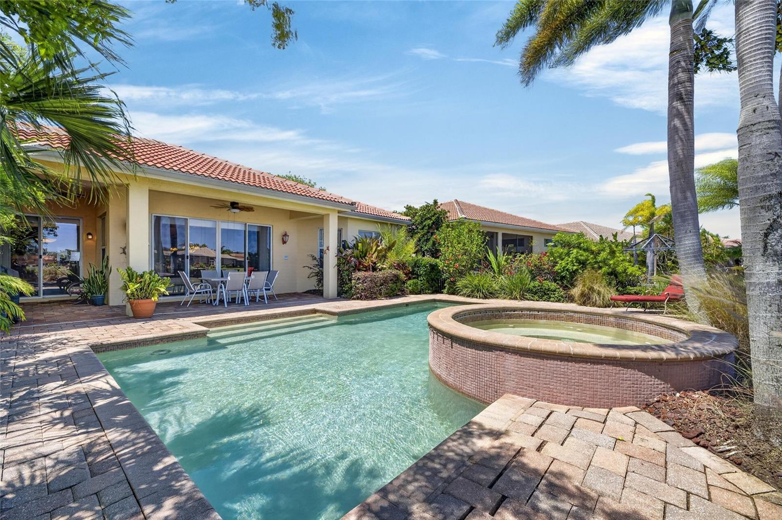 4922 SAPPHIRE SOUND DR, WIMAUMA, FL, 33598