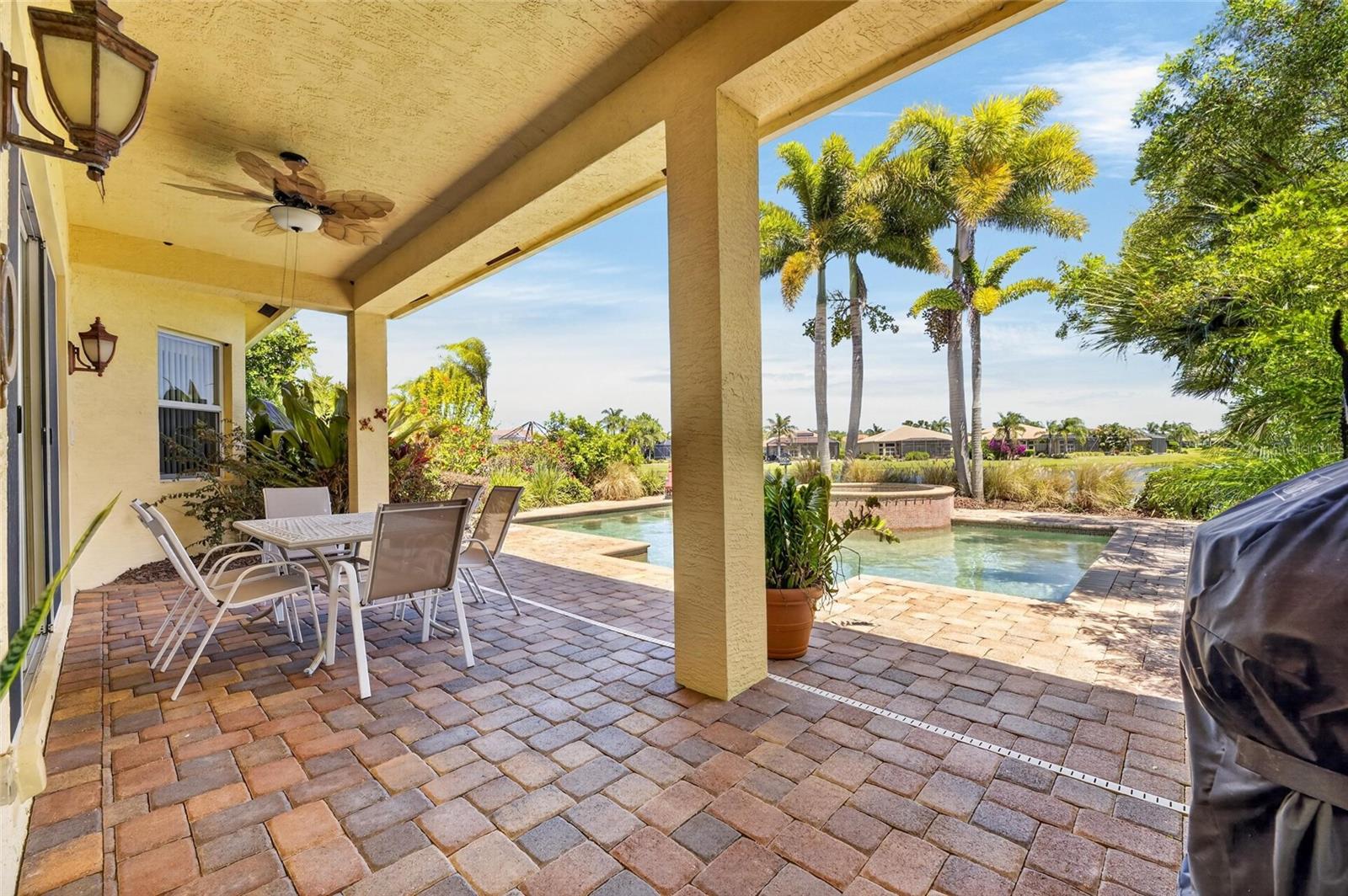 4922 SAPPHIRE SOUND DR, WIMAUMA, FL, 33598