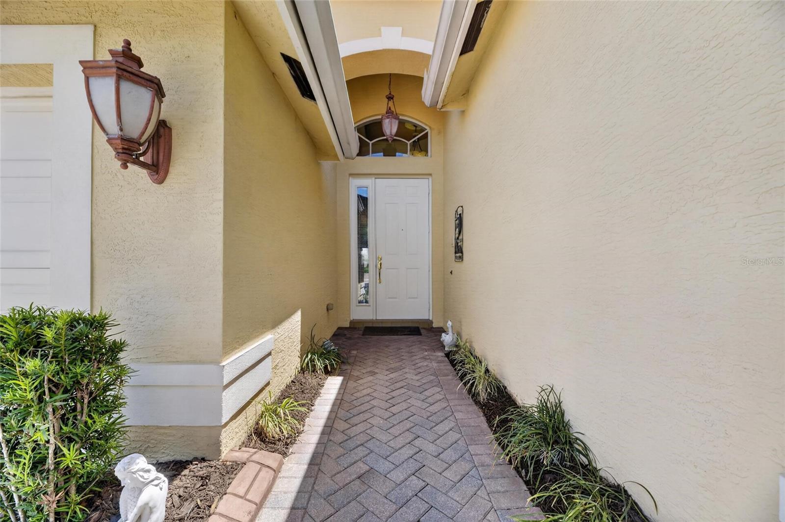 4922 SAPPHIRE SOUND DR, WIMAUMA, FL, 33598