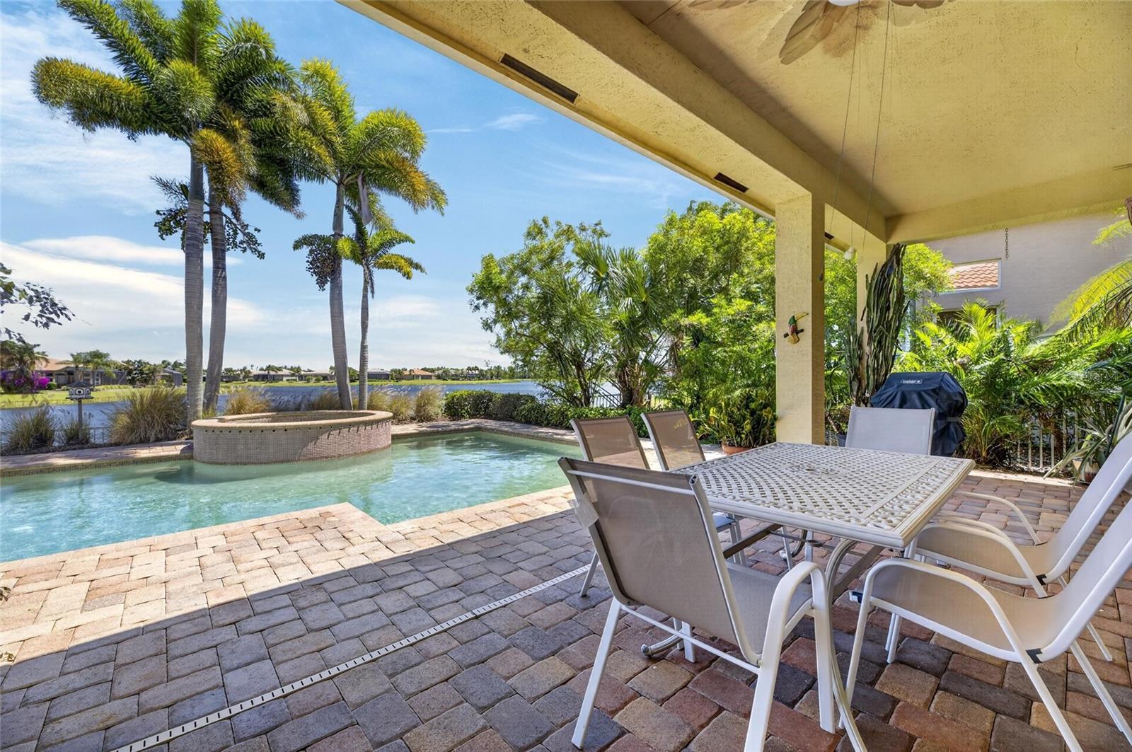 4922 SAPPHIRE SOUND DR, WIMAUMA, FL, 33598