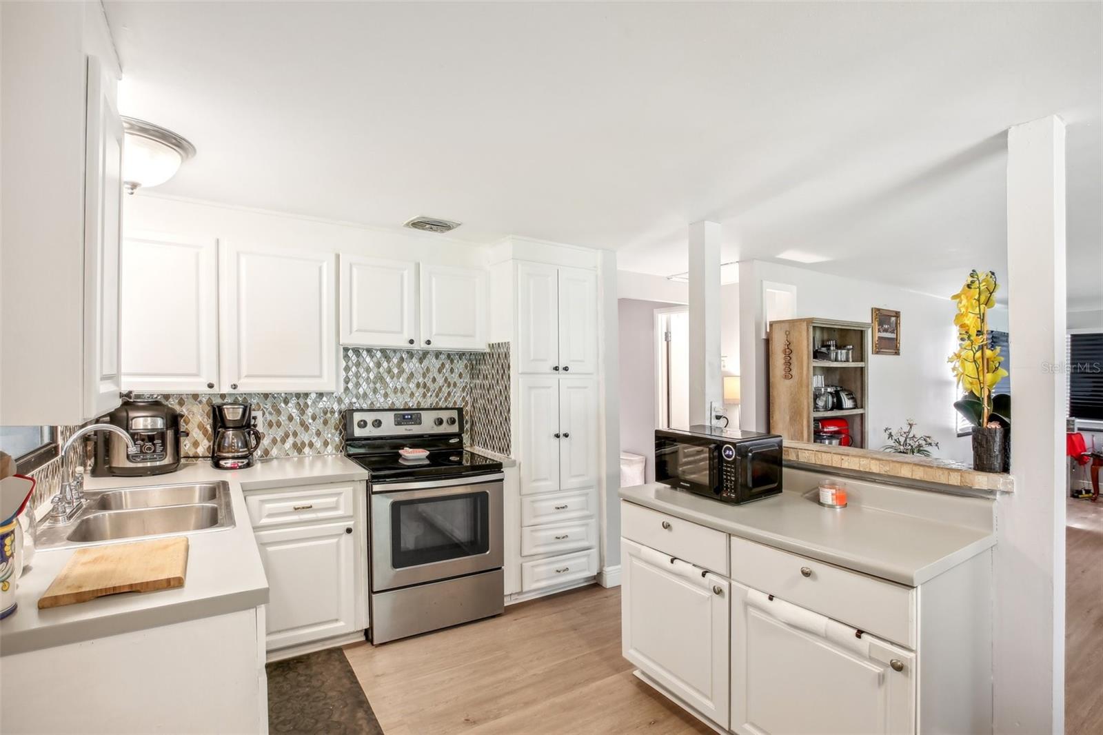 10821 105TH ST, LARGO, FL, 33773