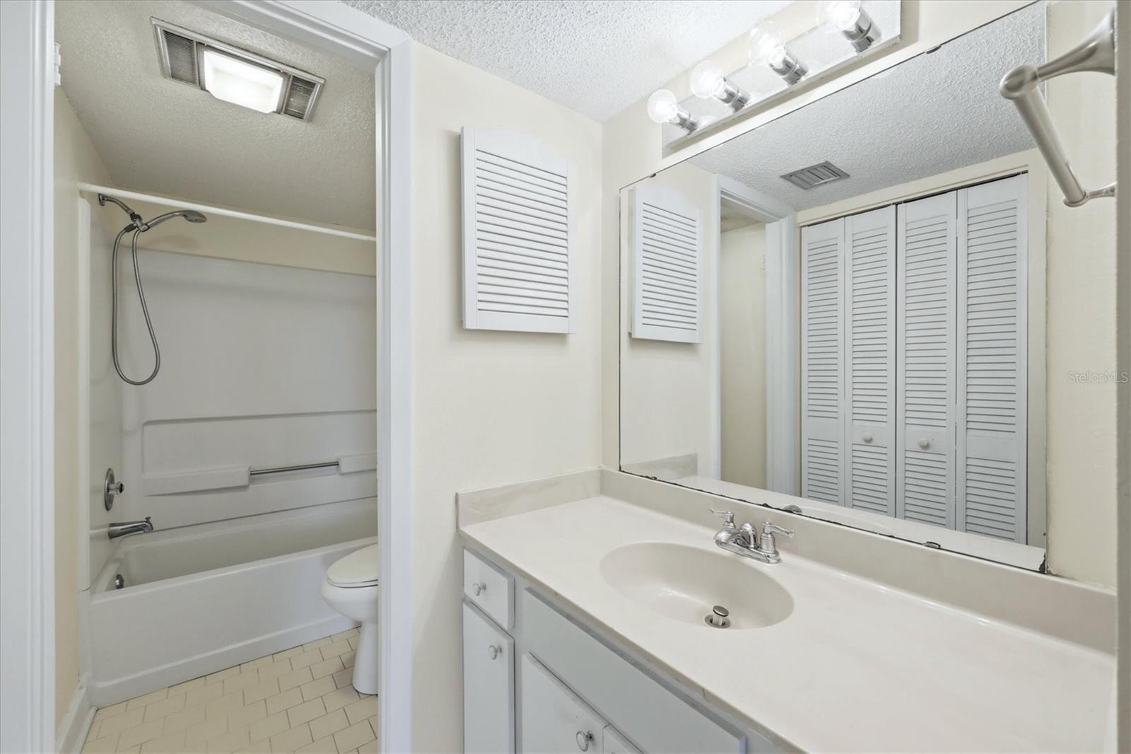 6120 43RD ST W #407B, BRADENTON, FL, 34210