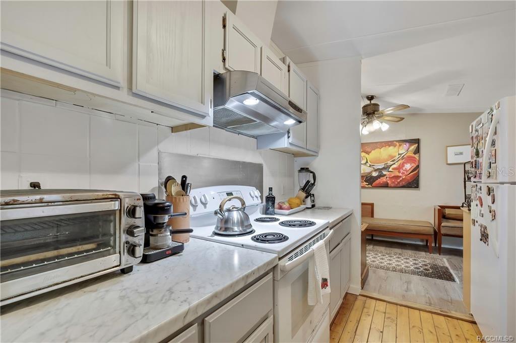 27170 TOWNSEND BLVD, BROOKSVILLE, FL, 34601