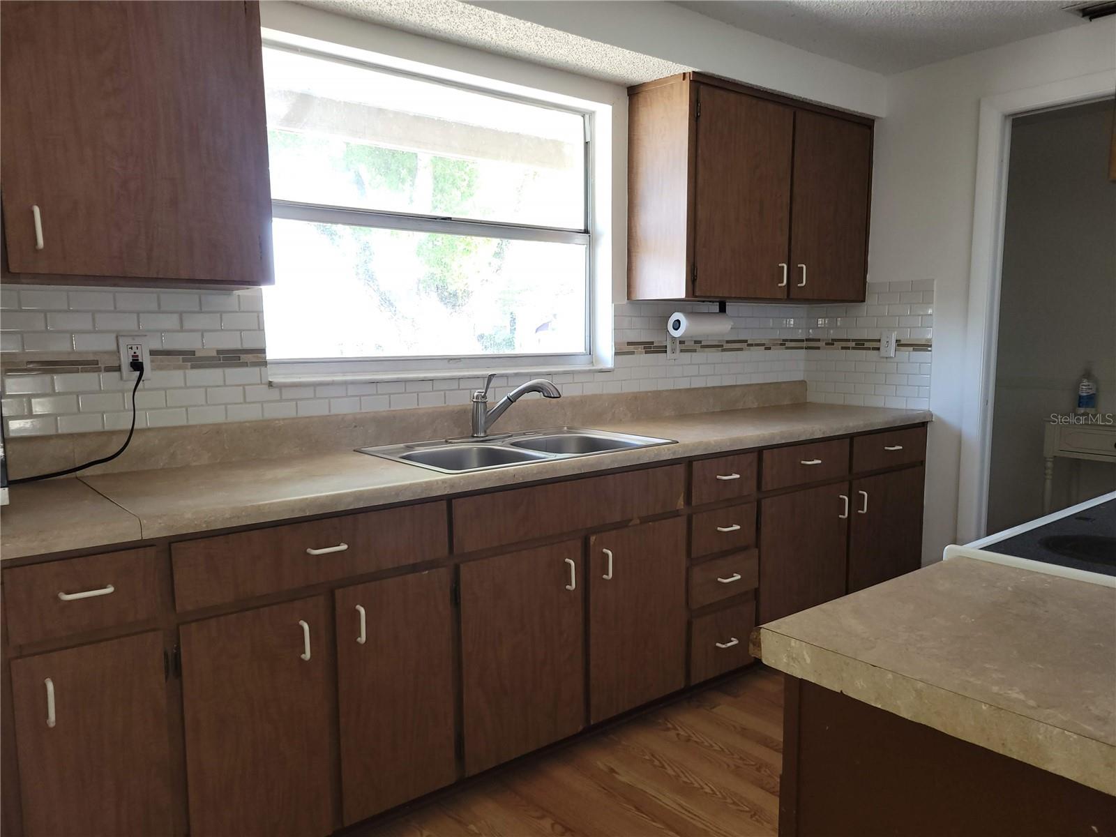 6430 LOMAND AVE, NEW PORT RICHEY, FL, 34653