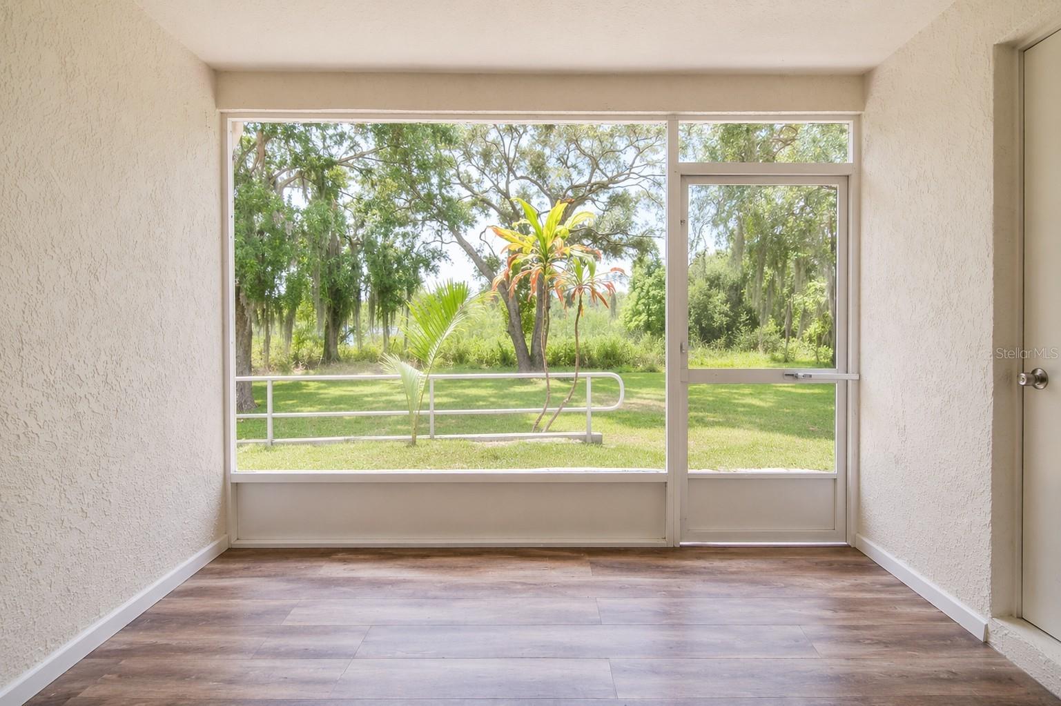 2460 LAKE WOODBERRY CIR, BRANDON, FL, 33510