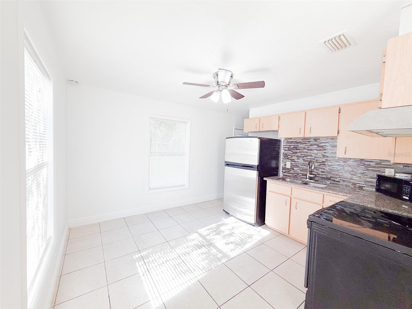 407 W BELLA VISTA ST, LAKELAND, FL, 33805