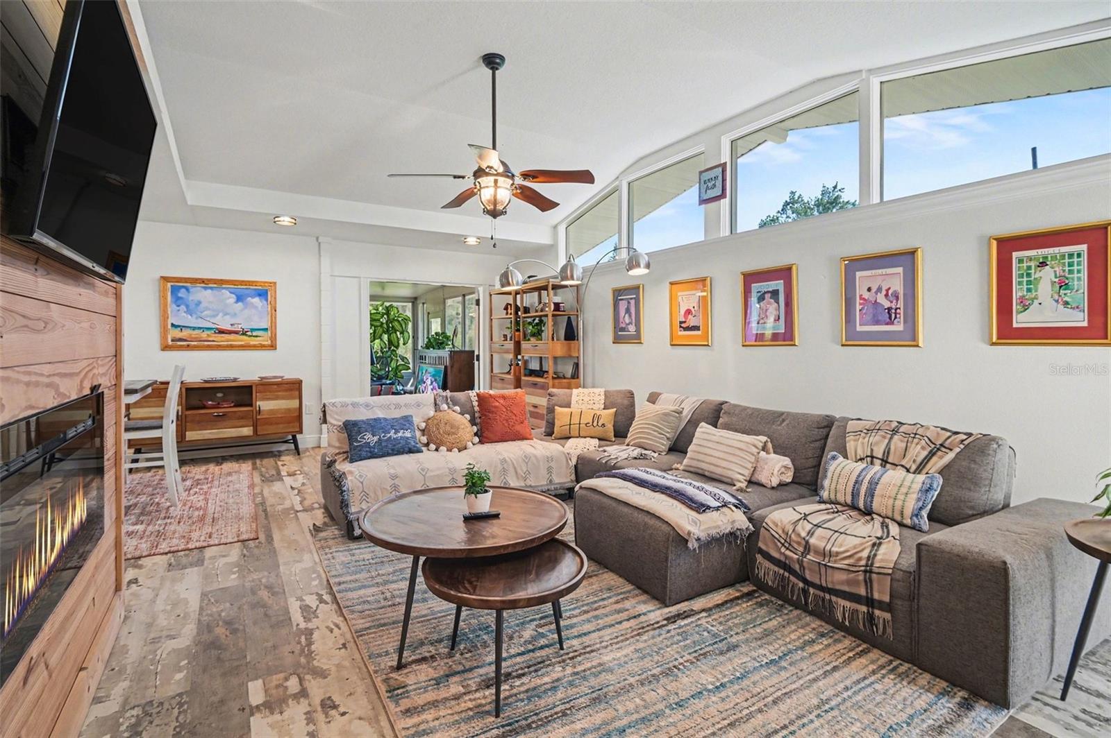 2207 POINSETTIA DR, DELAND, FL, 32724