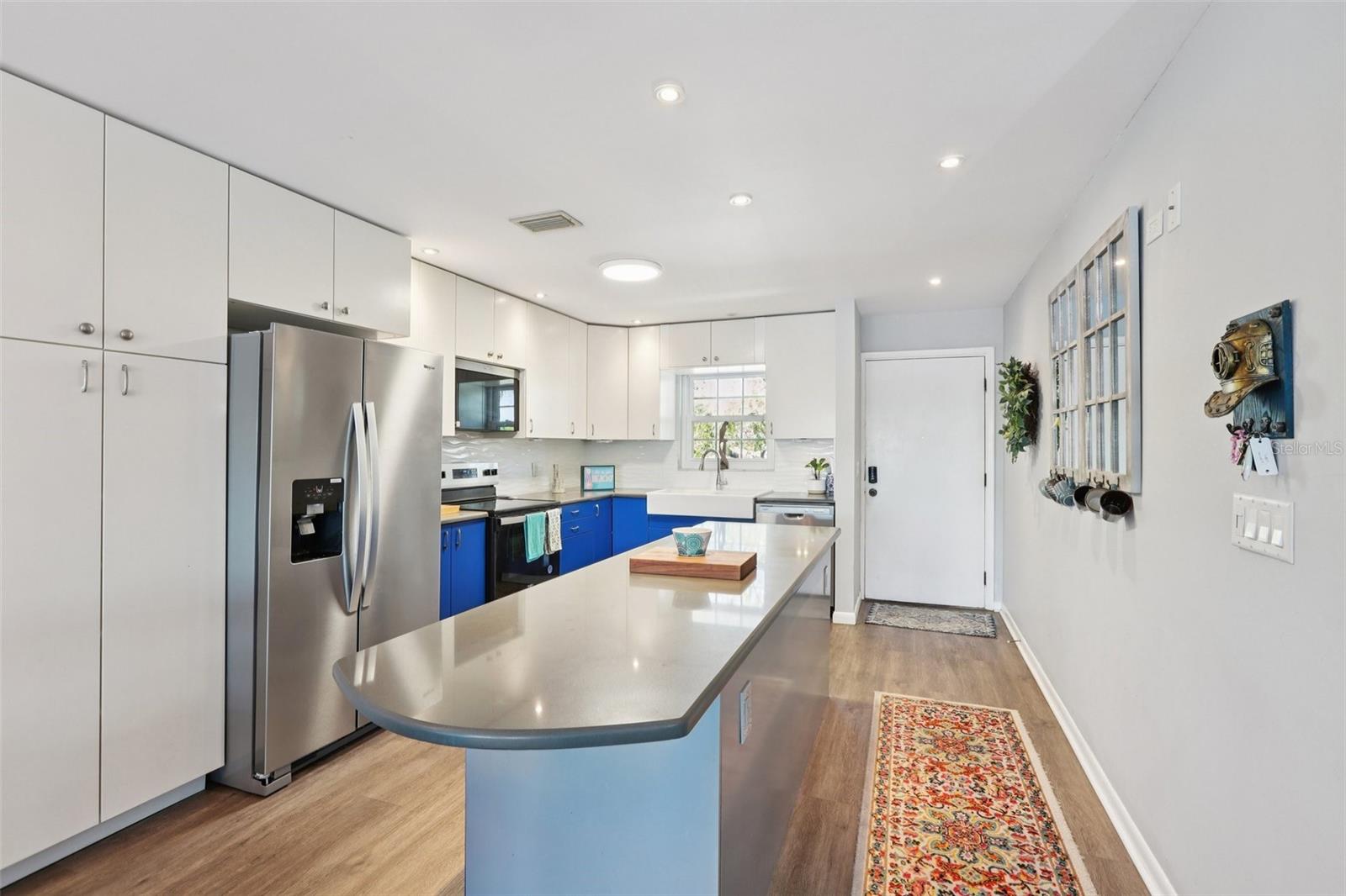 3850 13TH AVE N #210, ST PETERSBURG, FL, 33713