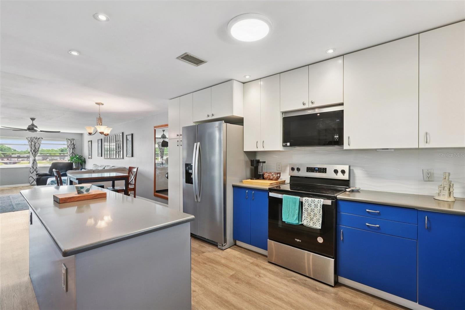 3850 13TH AVE N #210, ST PETERSBURG, FL, 33713