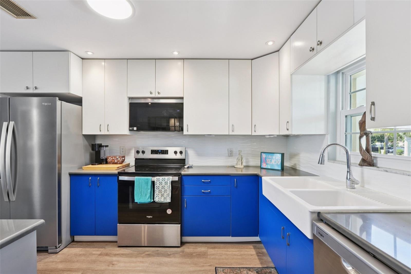 3850 13TH AVE N #210, ST PETERSBURG, FL, 33713