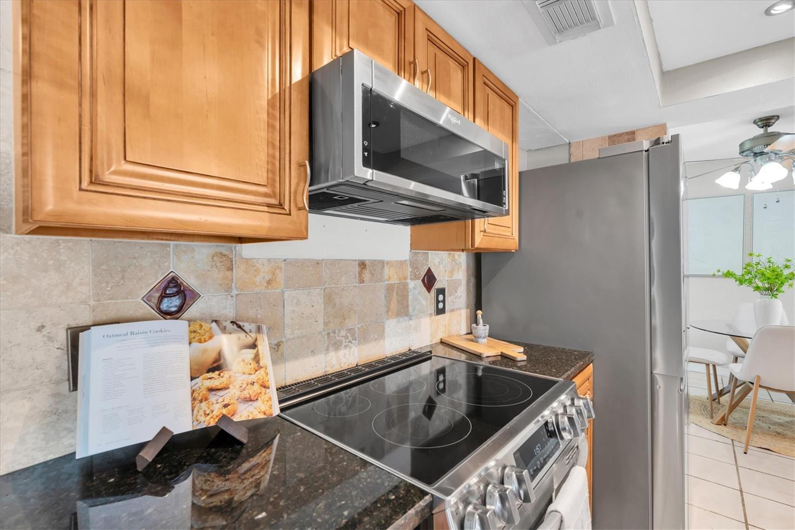 12101 74TH ST, LARGO, FL, 33773