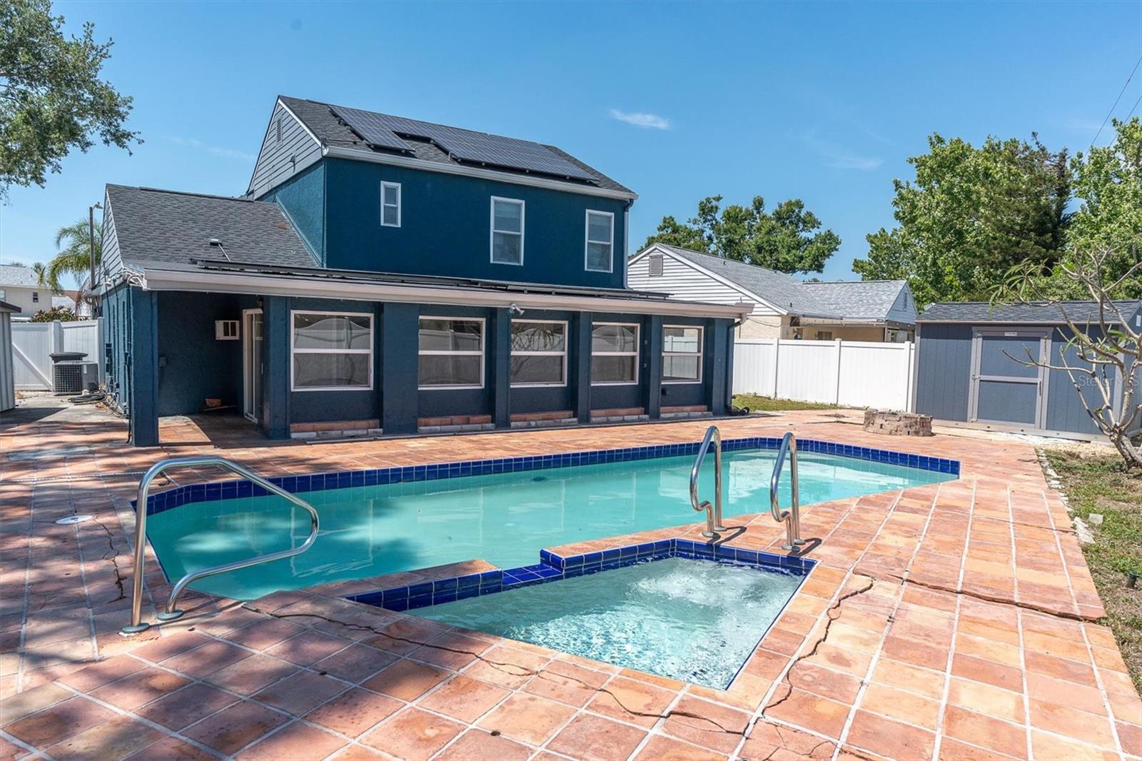 12101 74TH ST, LARGO, FL, 33773