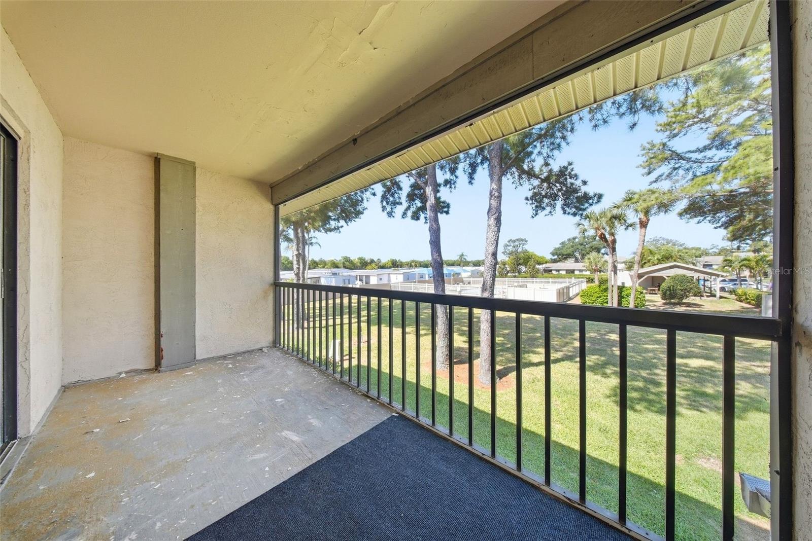 2131 RIDGE RD S #105, LARGO, FL, 33778