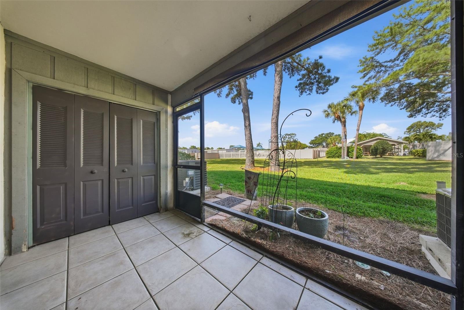 2131 RIDGE RD S #105, LARGO, FL, 33778