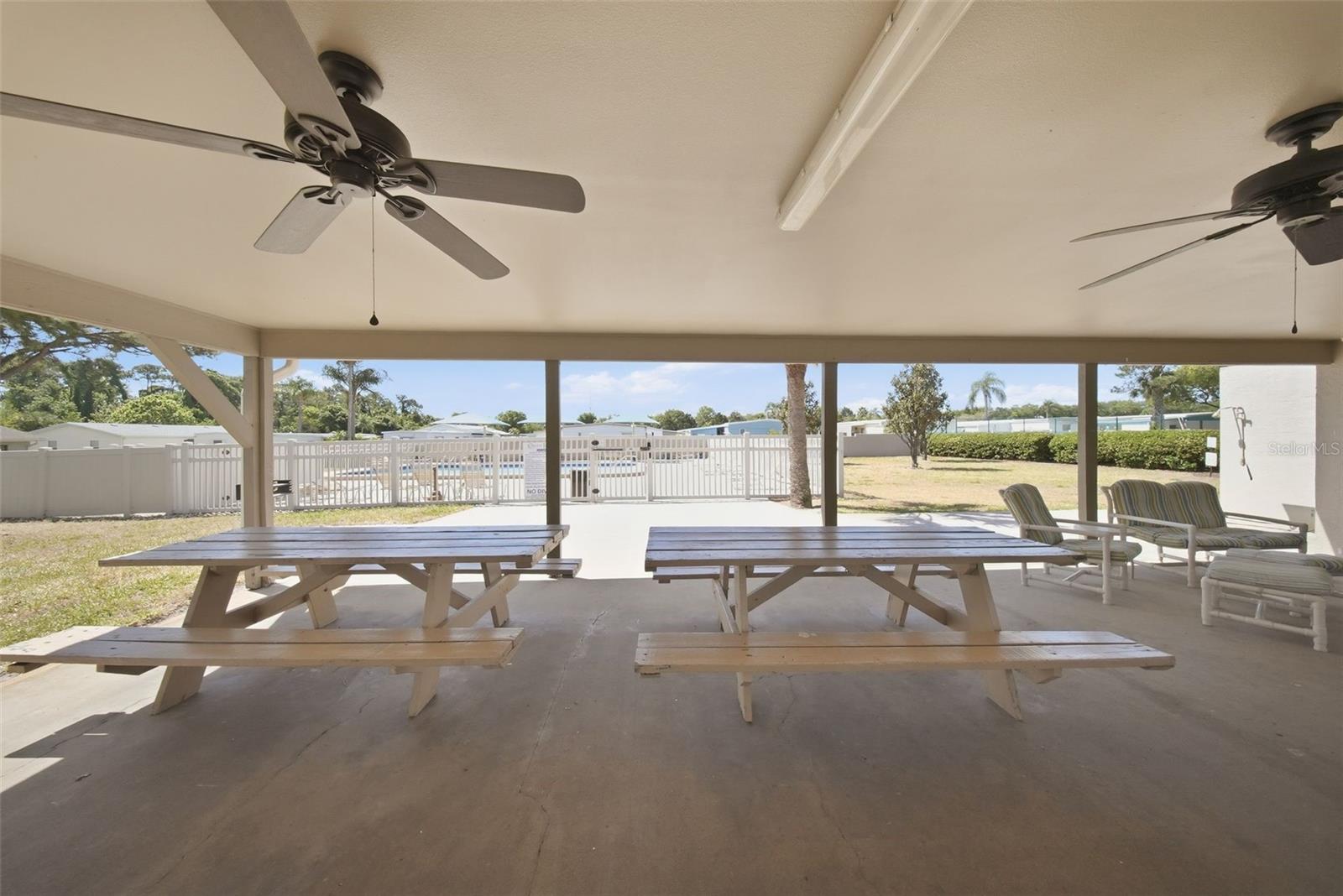 2131 RIDGE RD S #105, LARGO, FL, 33778