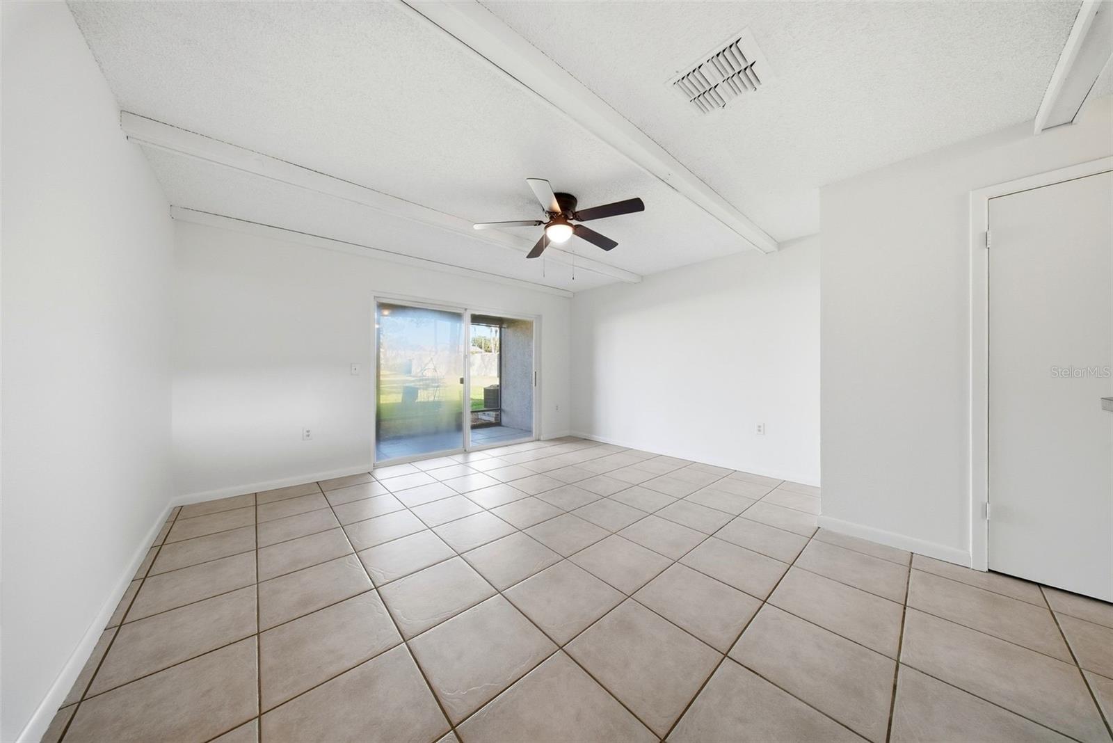 2131 RIDGE RD S #105, LARGO, FL, 33778