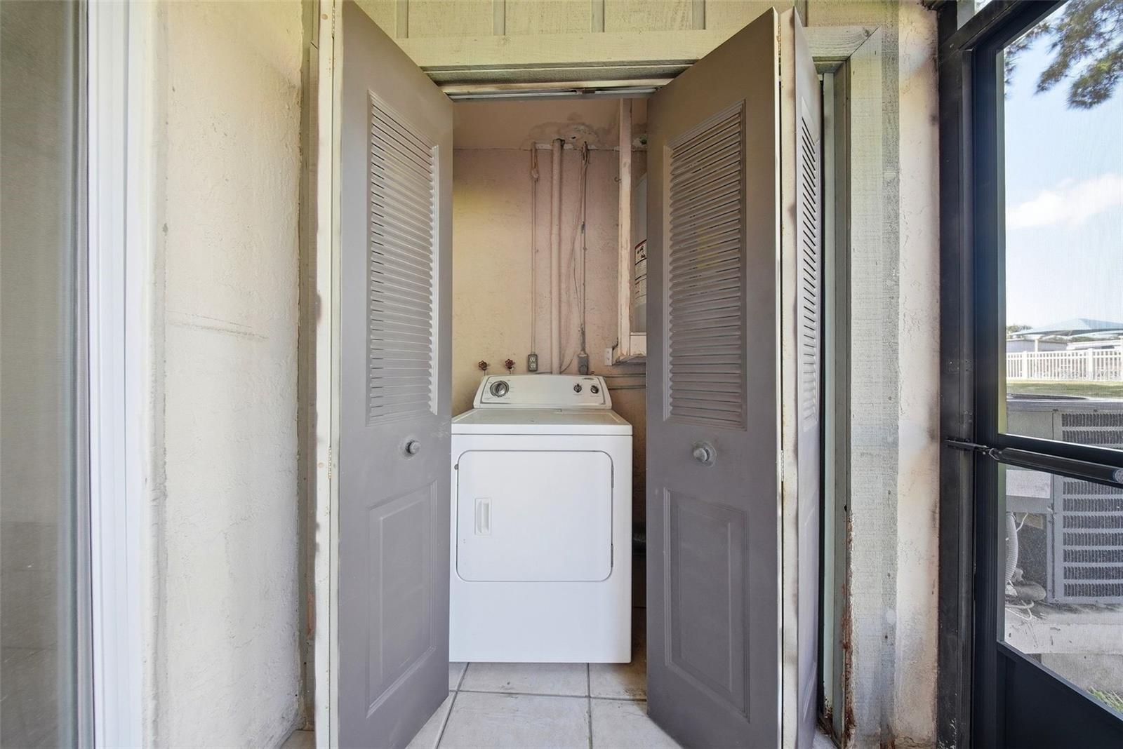 2131 RIDGE RD S #105, LARGO, FL, 33778