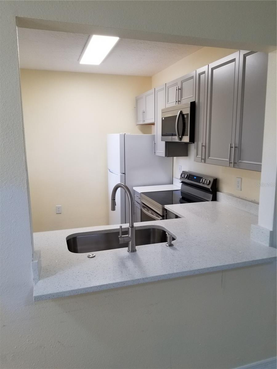 6022 PORTSDALE PL #202, RIVERVIEW, FL, 33578