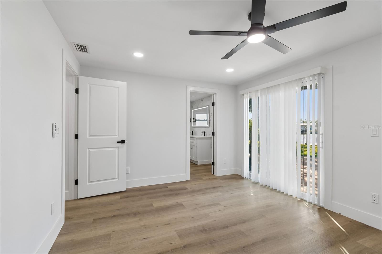 4790 SHORE ACRES BLVD NE, ST PETERSBURG, FL, 33703