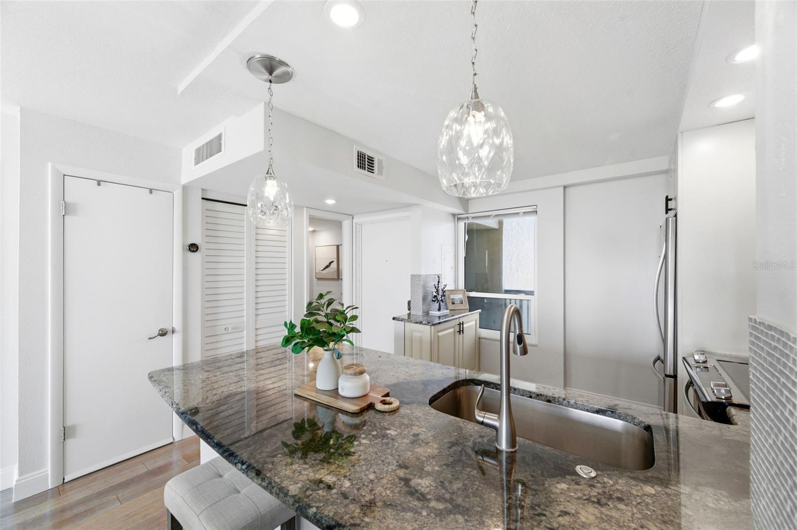 2616 COVE CAY DR #602, CLEARWATER, FL, 33760