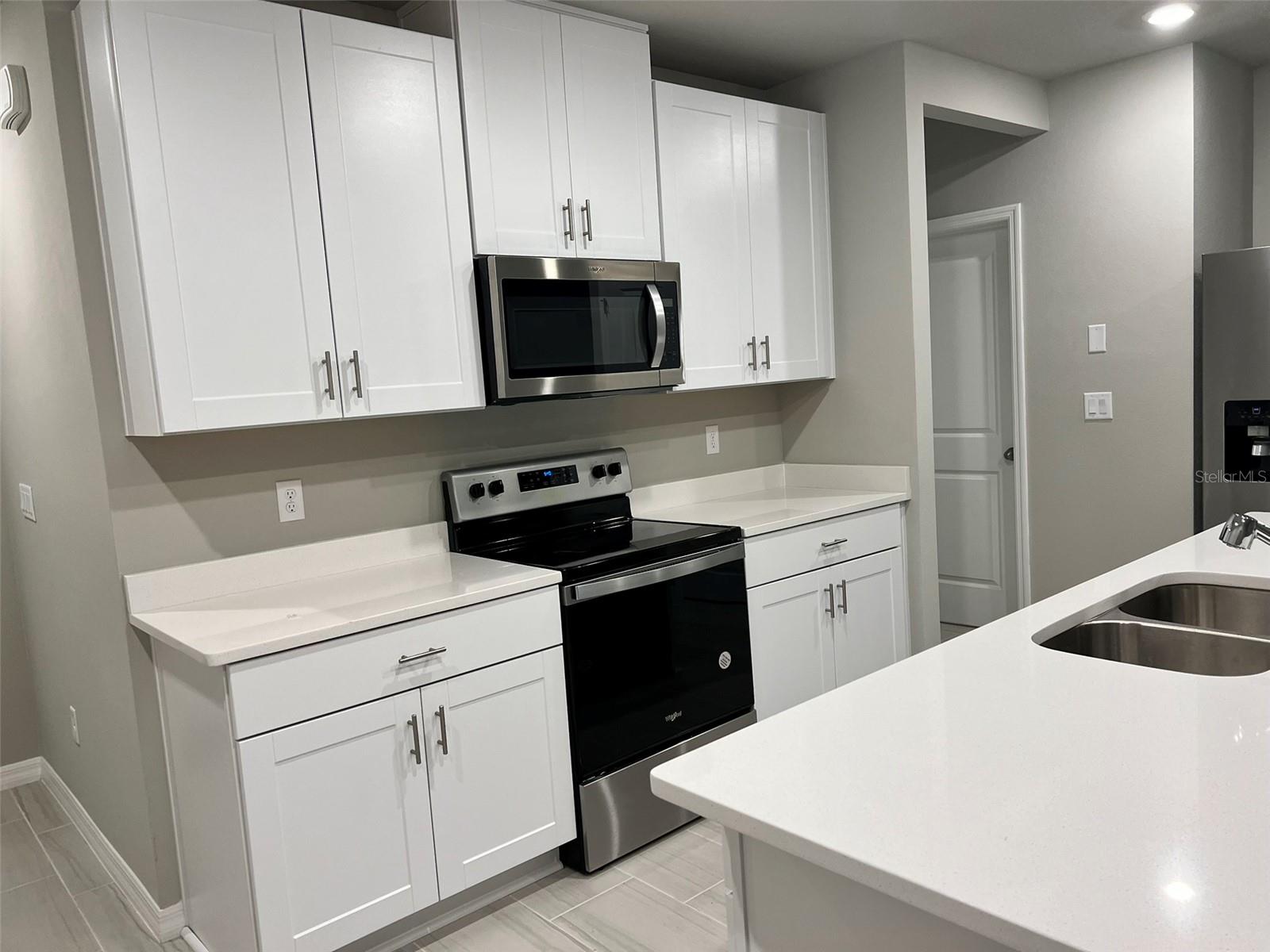 7693 IMAGINATION PL, WESLEY CHAPEL, FL, 33545