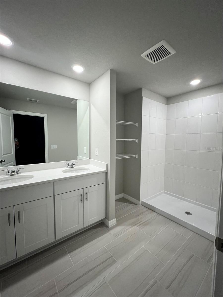 7693 IMAGINATION PL, WESLEY CHAPEL, FL, 33545