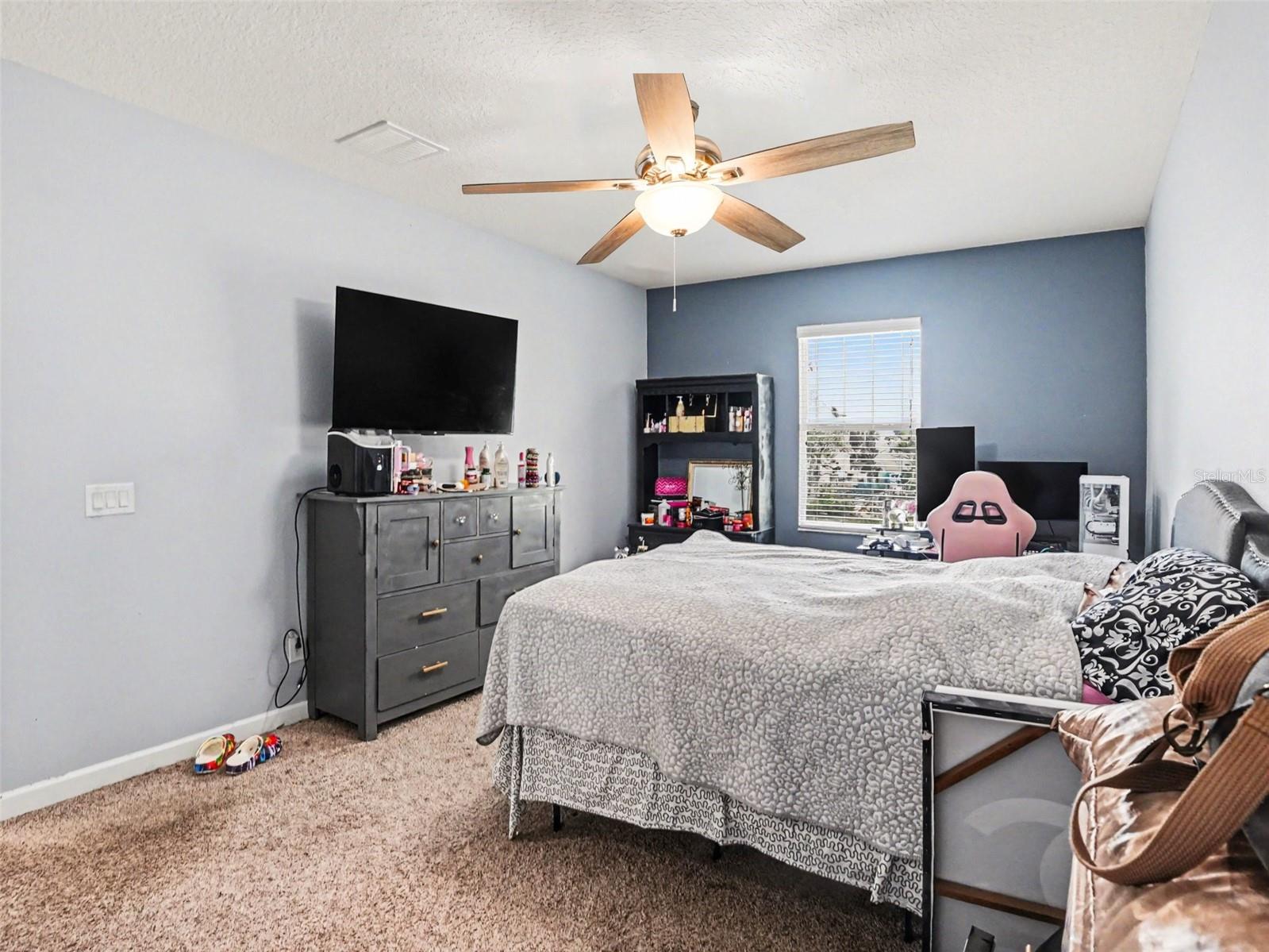 1042 HARMONY LN, CLERMONT, FL, 34711