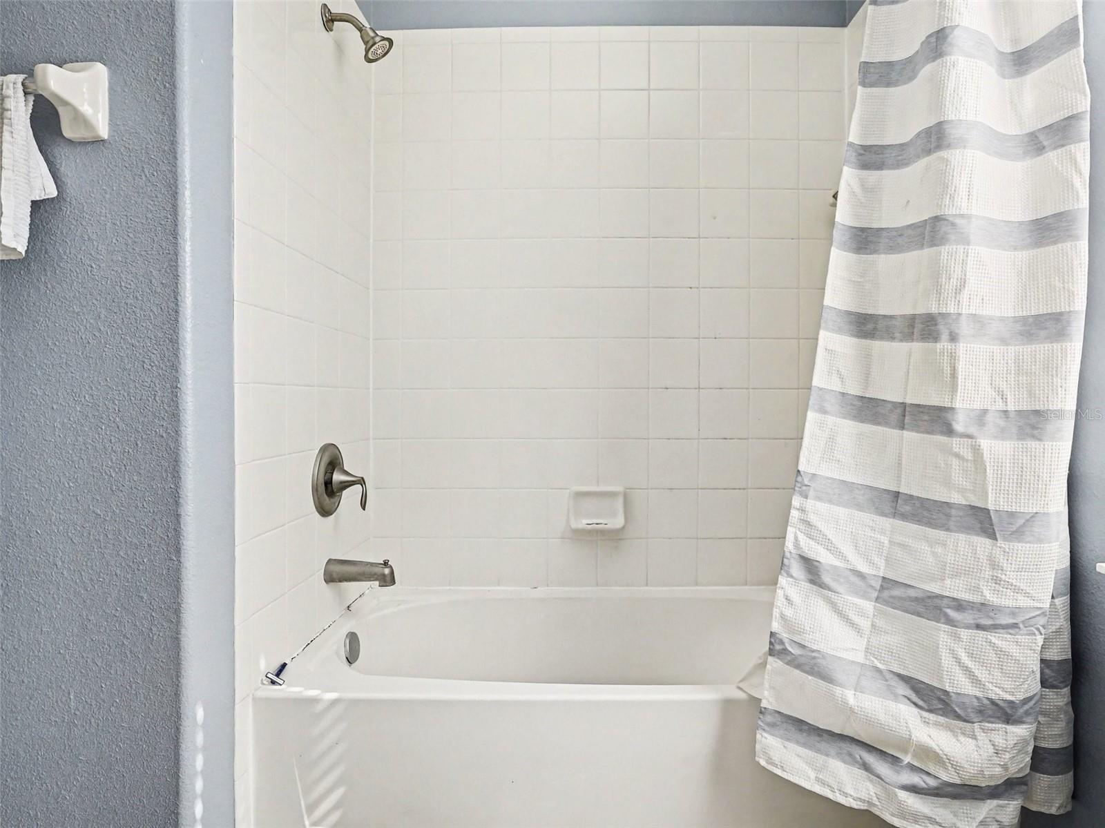 1042 HARMONY LN, CLERMONT, FL, 34711