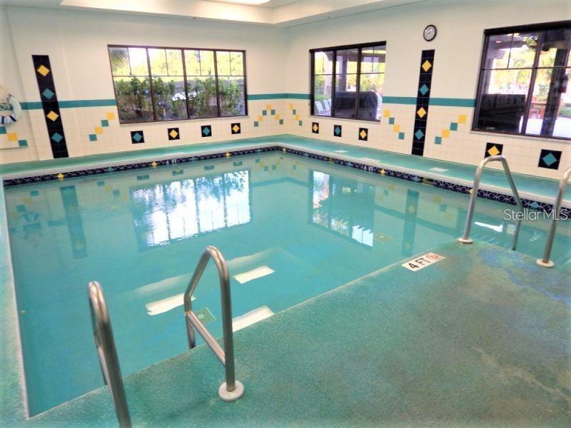 2068 SIFIELD GREENS WAY, SUN CITY CENTER, FL, 33573