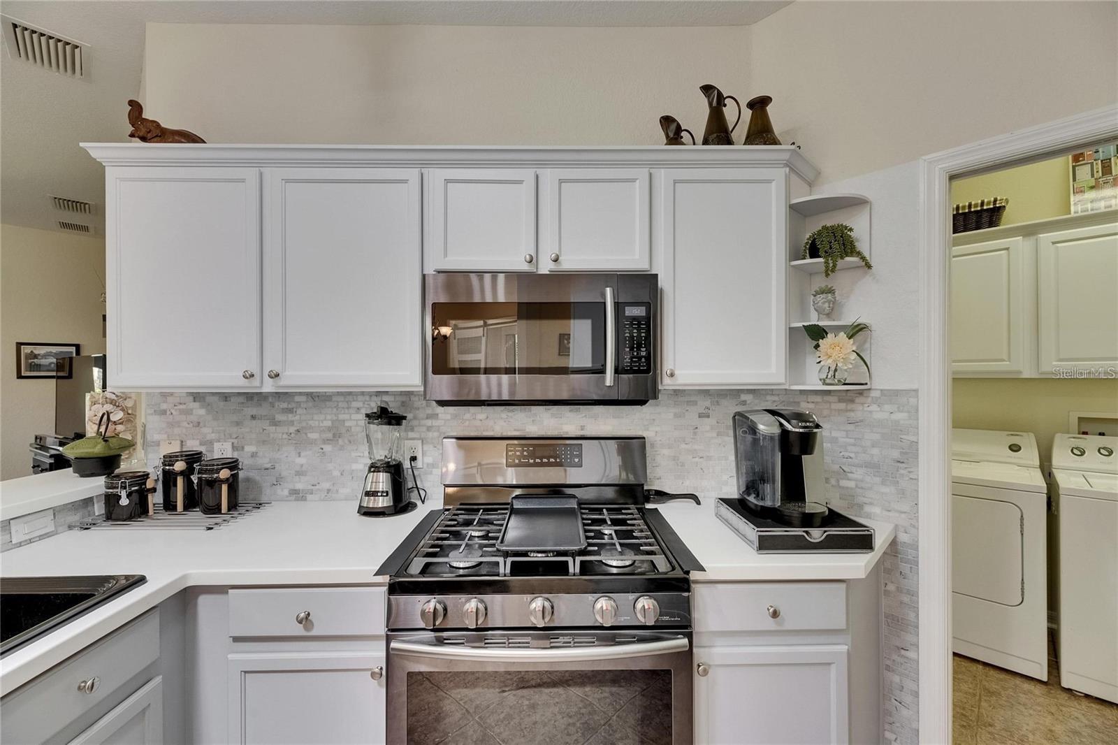 2068 SIFIELD GREENS WAY, SUN CITY CENTER, FL, 33573