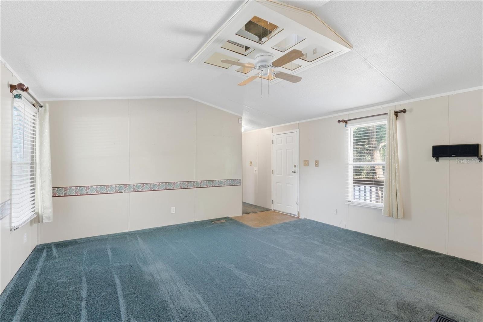 6169 WAVERLY RD, WEEKI WACHEE, FL, 34607