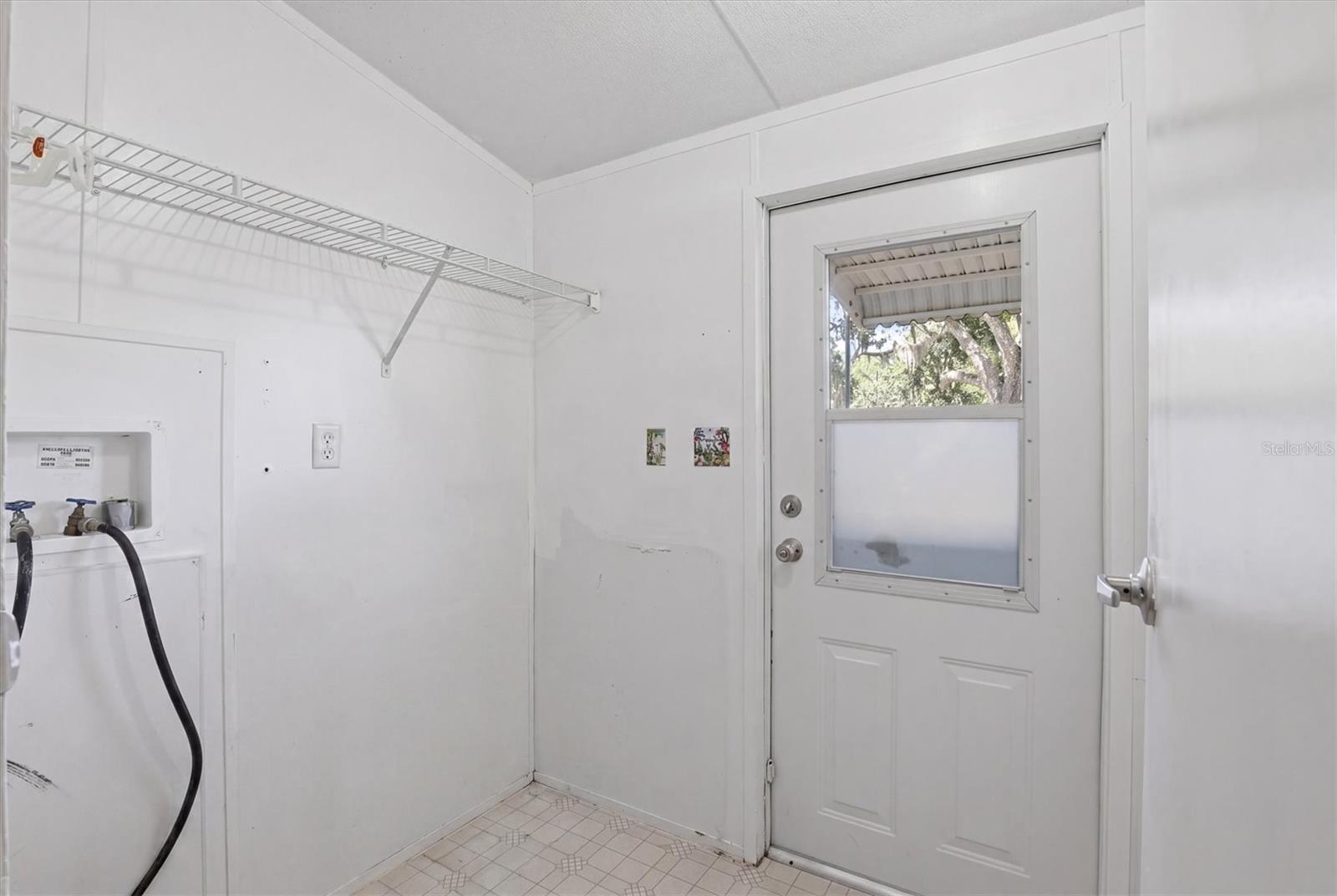 6169 WAVERLY RD, WEEKI WACHEE, FL, 34607