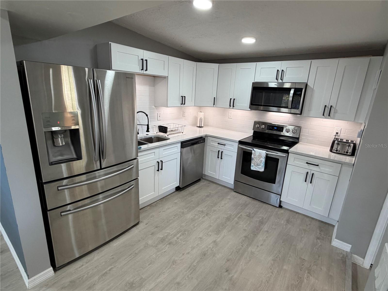 432 2ND AVE NE, LARGO, FL, 33770