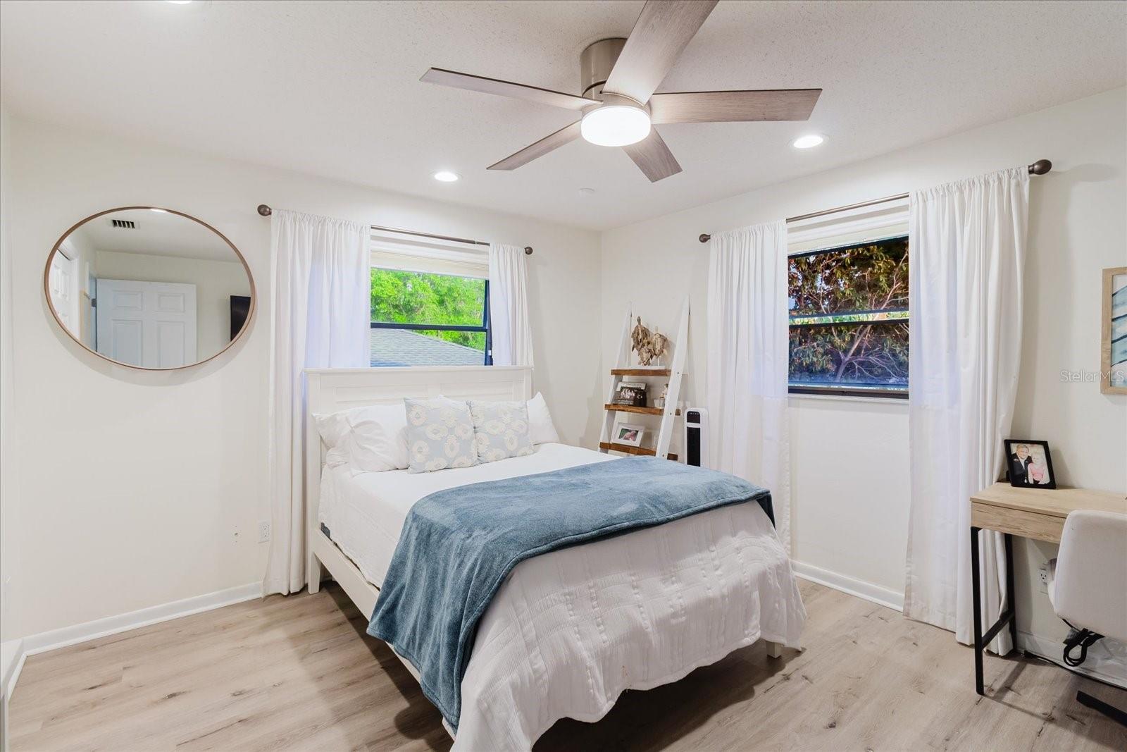 715 ROLLING HILLS DR, PALM HARBOR, FL, 34683