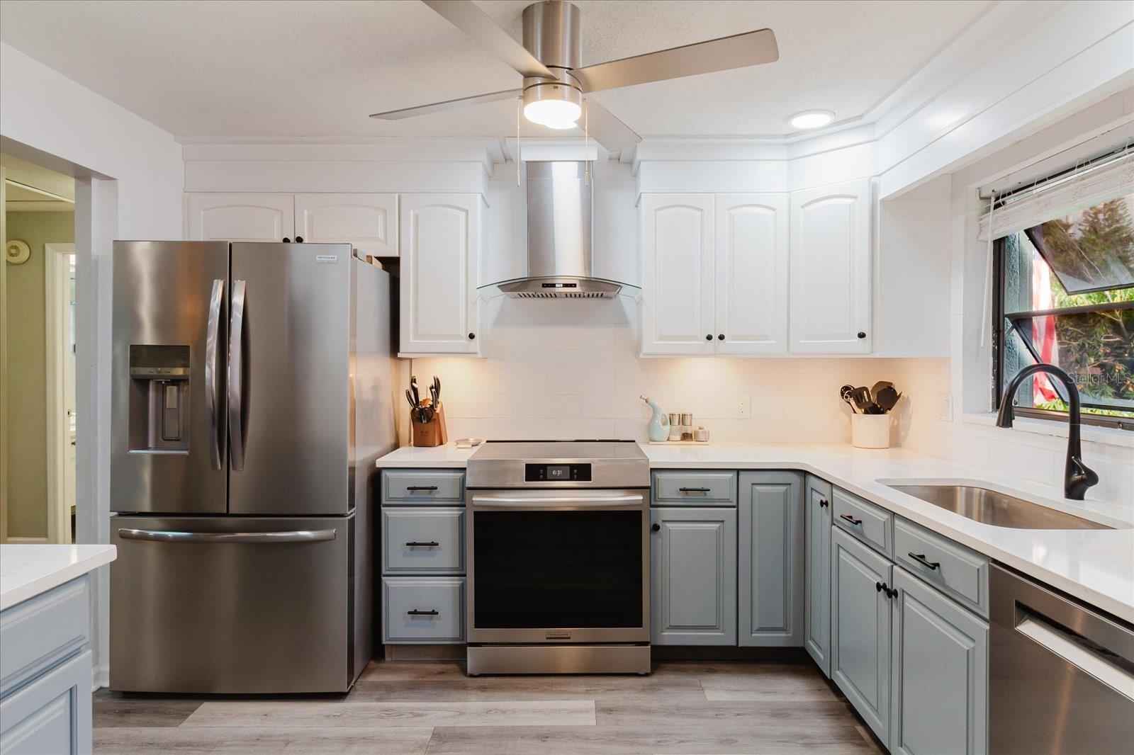 715 ROLLING HILLS DR, PALM HARBOR, FL, 34683