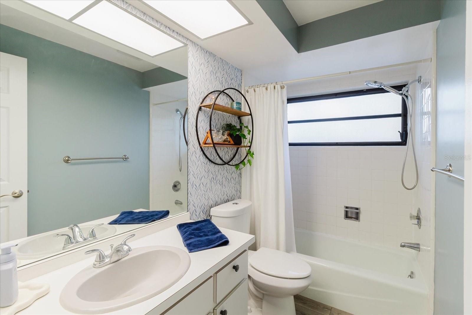 715 ROLLING HILLS DR, PALM HARBOR, FL, 34683