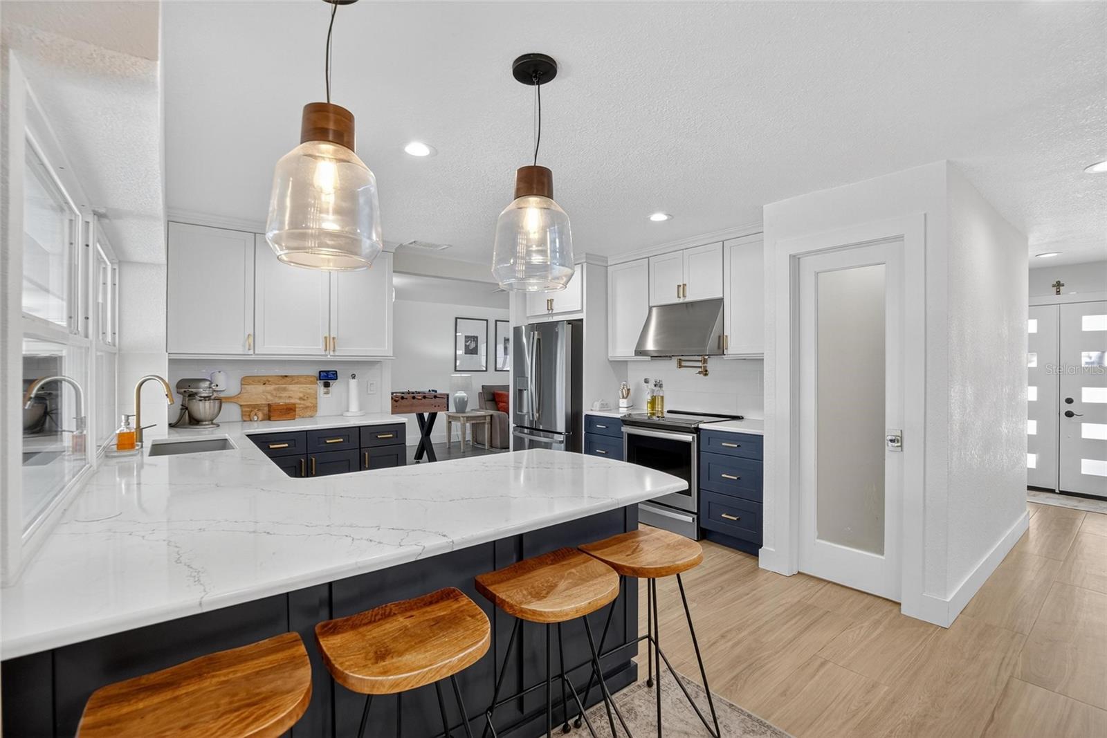 6337 COCOA LN, APOLLO BEACH, FL, 33572